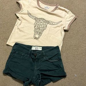 Hollister shirt and shorts